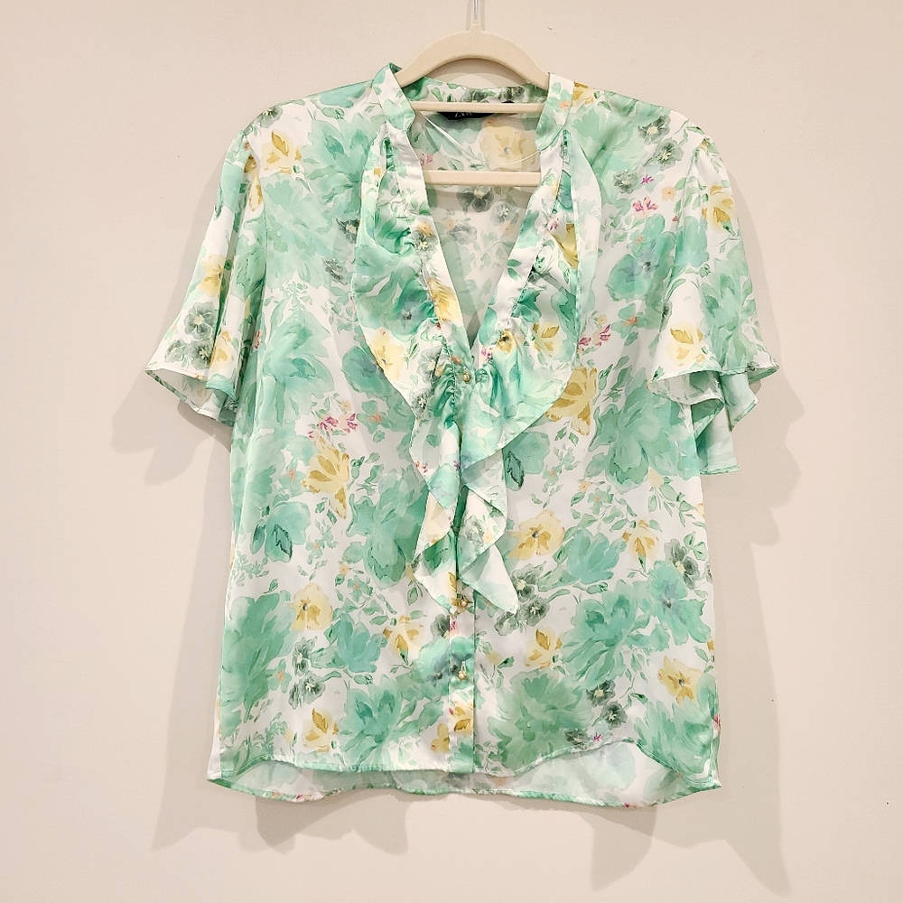 Zara Green Floral Silky Button Front Ruffle Blouse - Picture 2 of 8